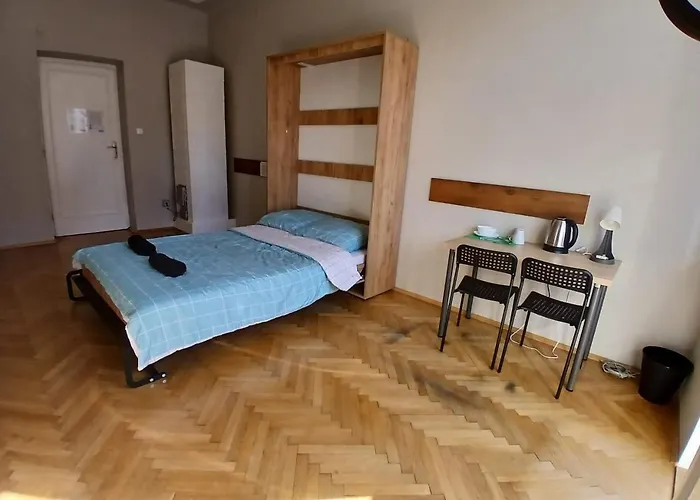 Large King Room